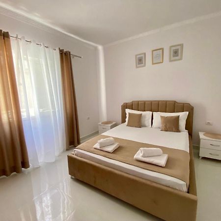 Ona Apartament Sarandë Exteriör bild